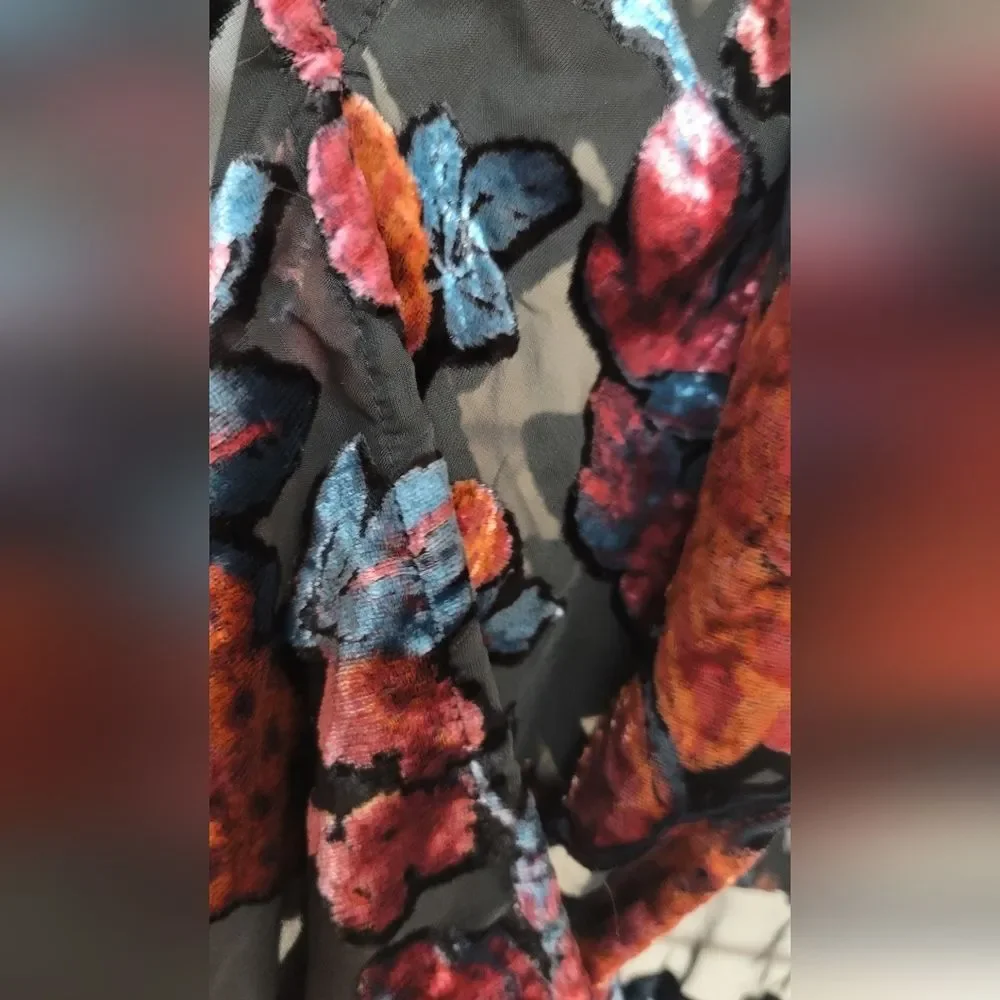 FREE PEOPLE “Tied‎ to You” Floral Velvet V-Neck Tie Shoulder Sleeveless Tank